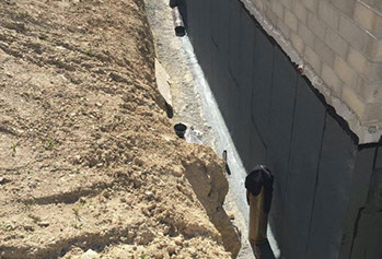 Pose d’une étanchéité monocouche anti racinaire